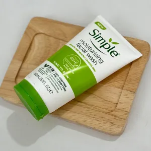 ژل شستشو صورت سیمپل مدل moisturising حجم 150 میلی لیتر - تصویر 2