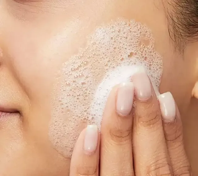 فوم شستشوی صورت سراوی FACIAL CLEANSER - تصویر 3