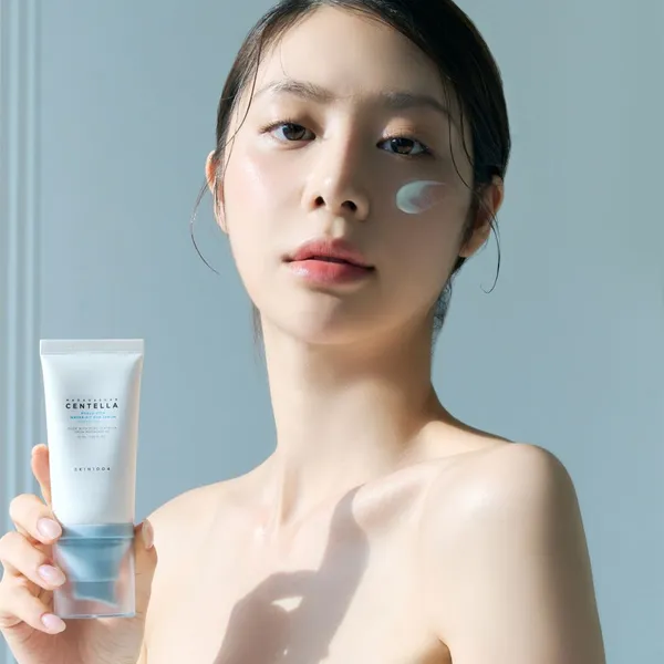 ضد آفتاب سنتلا اسکین 1004 اصل کره جنوبی بی رنگ SPF50 - تصویر 8